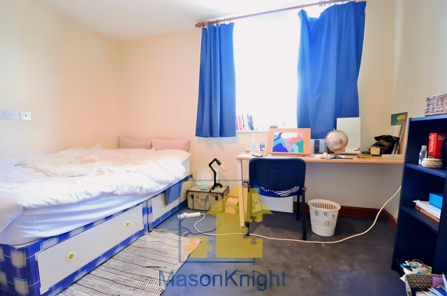 Entire Place·6B2B···9 Rose Cottage, Hubert Road 4