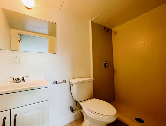 12028 Wilshire Blvd 4