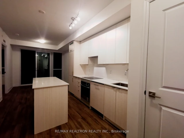 1803 - 36 Elm Dr W 1