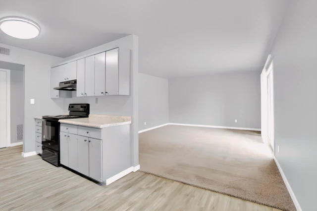 West Hills Apartments 4