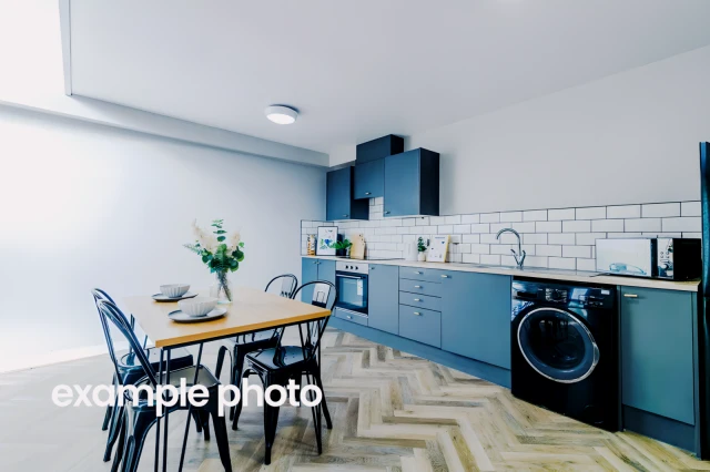 Flat 48, Mayfair Court 2