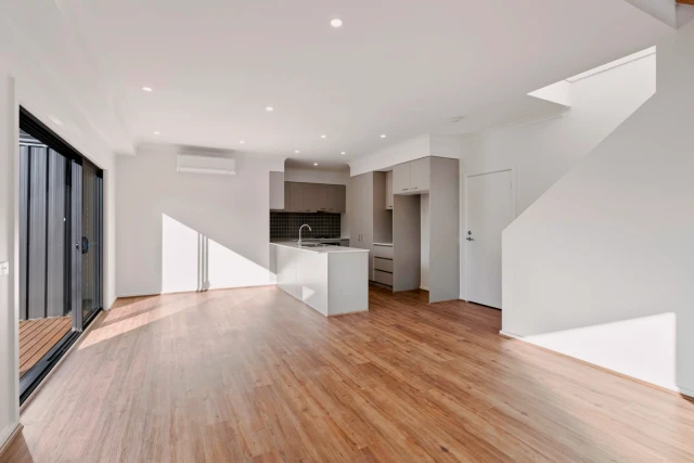 1/11 Paul Street, Doncaster 1