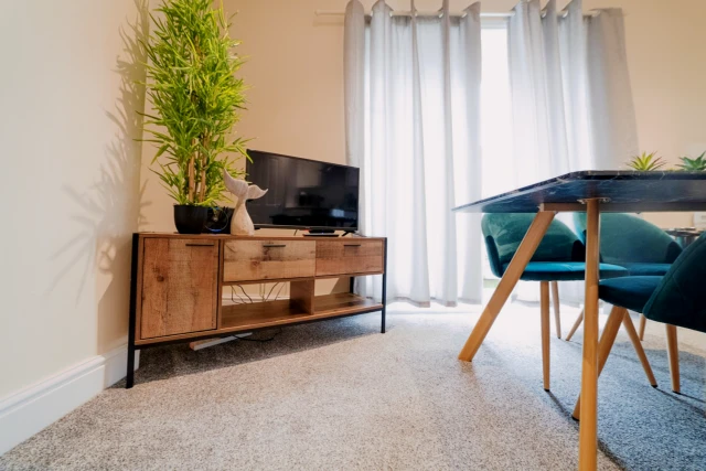 SL-Regency Square Brighton 2