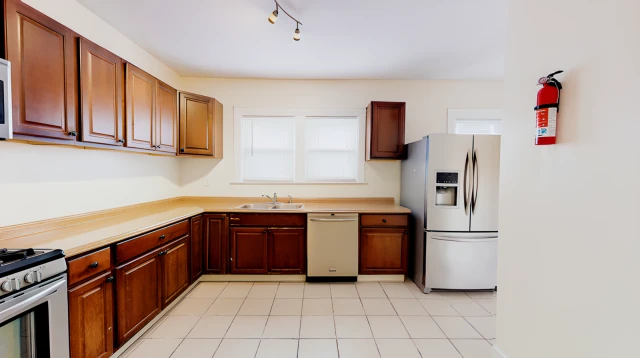 1201 Madison Street 4