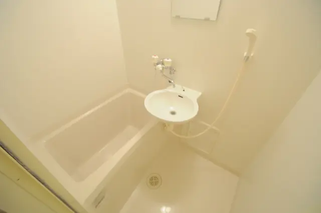 レオパレスひまわり 4