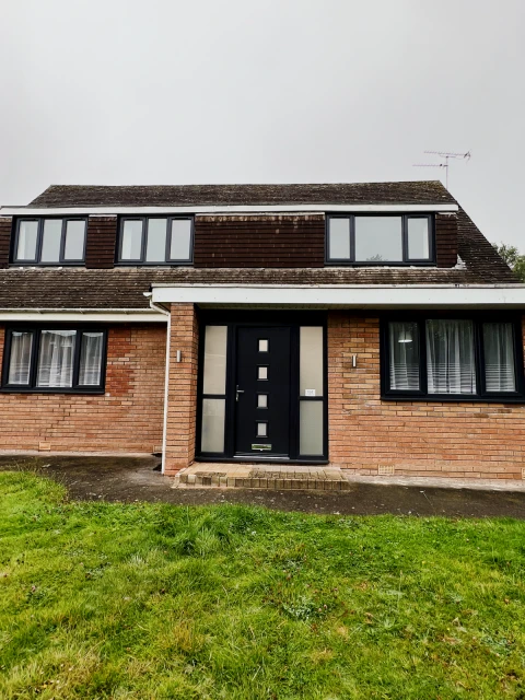 151 De Montfort Way