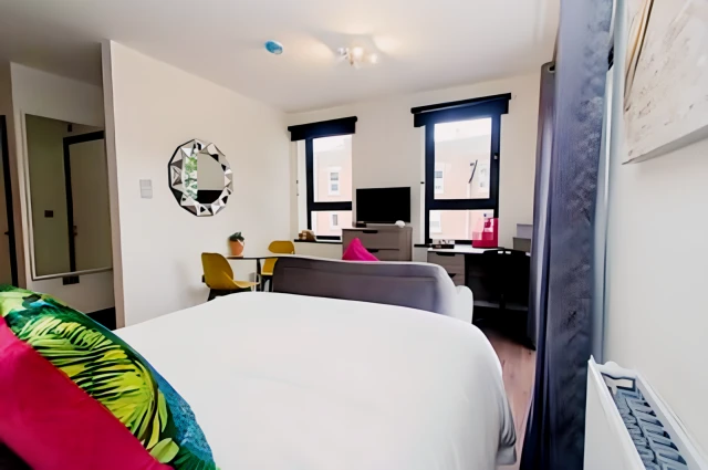 Cardigan Lane 26305# 2