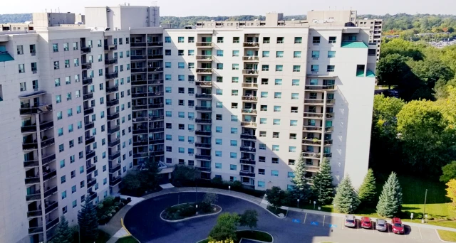 565 Proudfoot Place 2