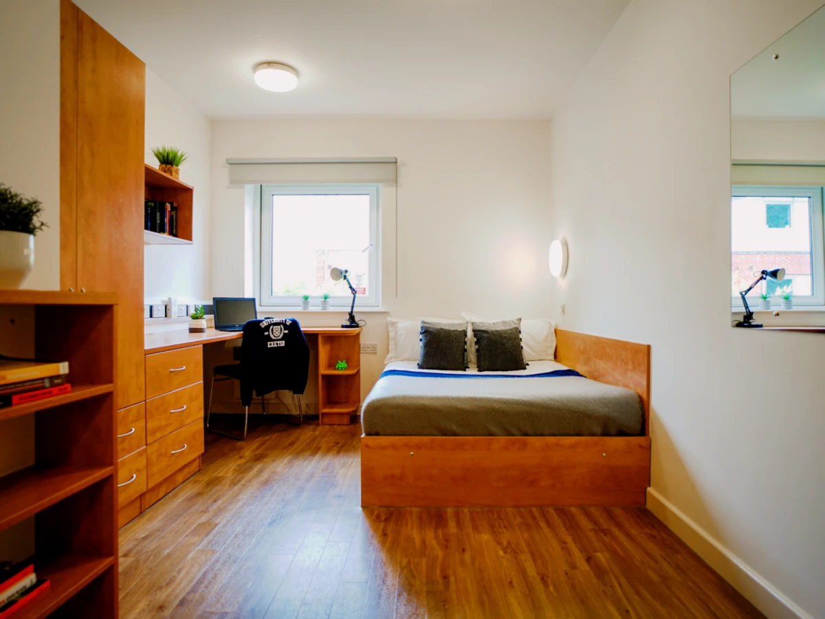 Cowley Bridge Road EX4 0