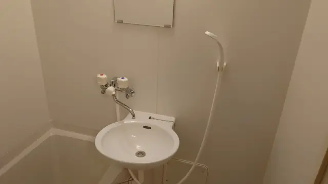 レオパレスエイザ 204号室 3