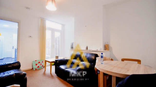 Entire Place·4B2B···86 Warwards Lane, Selly Oak 4