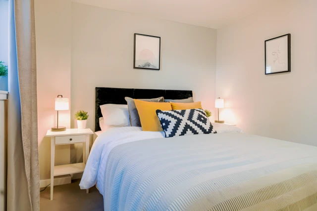 Luxury Riverview City Centre Apartment 1