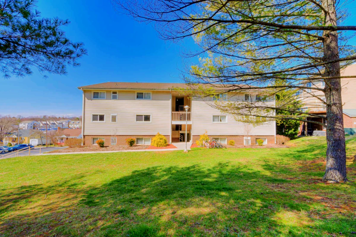 300 McDonald Street Apartments 0