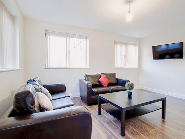 22A Blenheim Terrace 1