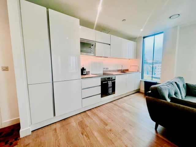 ST-903 Hadrian Tower 4