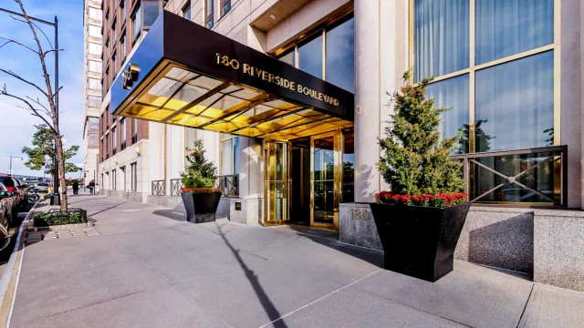 180 Riverside Blvd