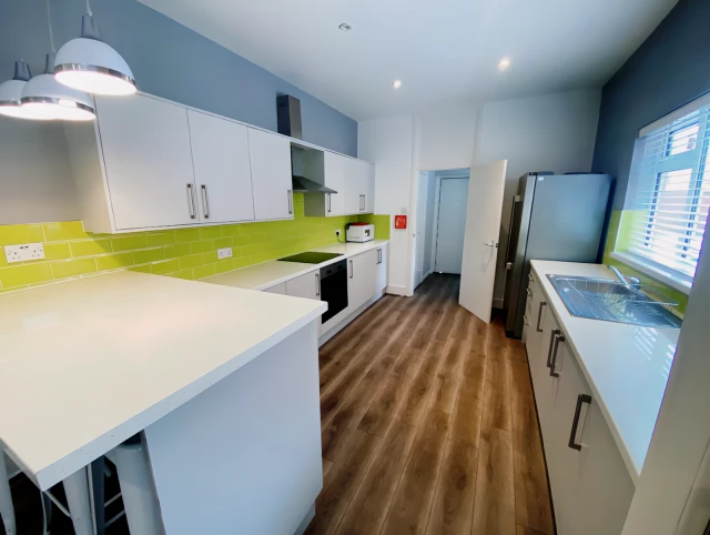 58 Auckland Avenue 1