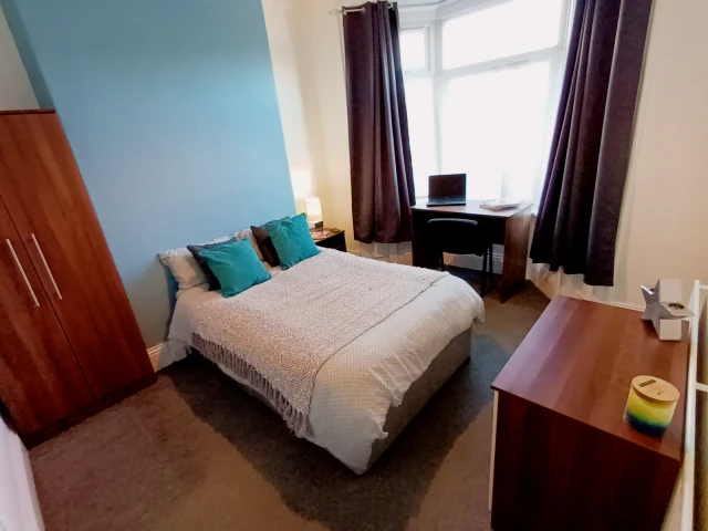 26 Newlands Road 2