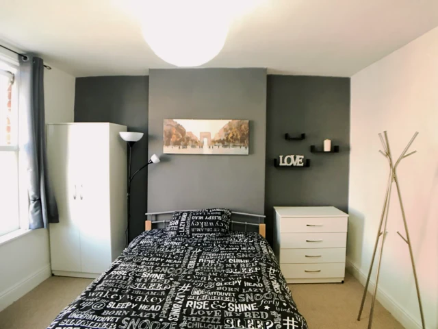 Entire Place·5B3B···Radford Blvd 1