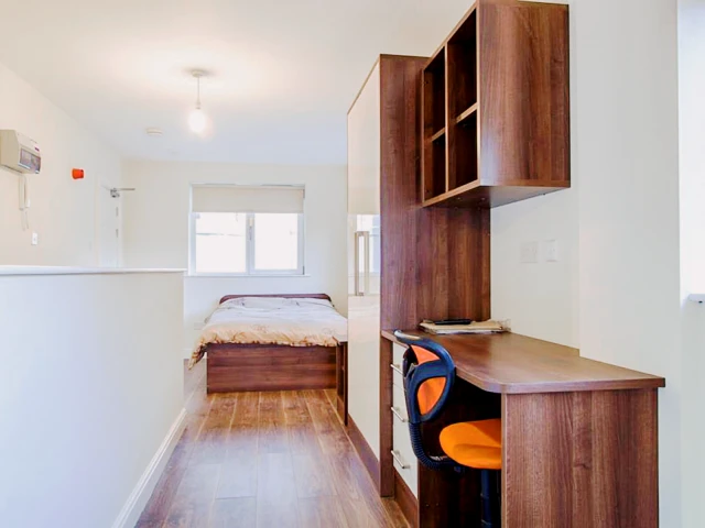 22A Blenheim Terrace 4