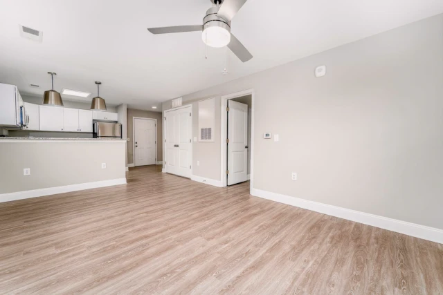 Stella's Place Apartments 4