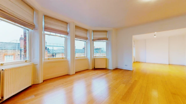 Wynnstay Gardens, Kensington 1