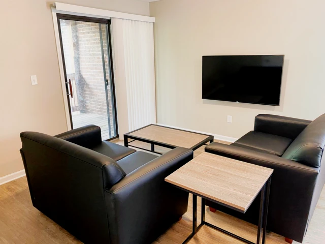 106 S Gregory Street, Urbana, IL 61801 4