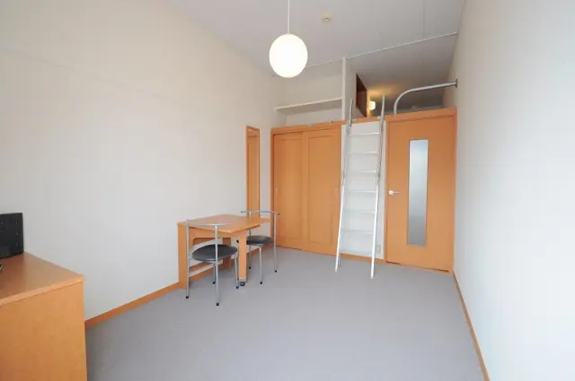 レオパレスディアコート 1