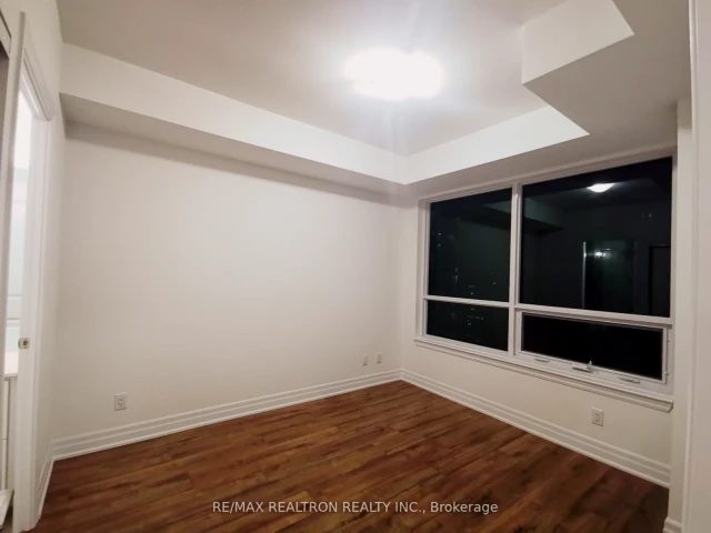 1803 - 36 Elm Dr W 4