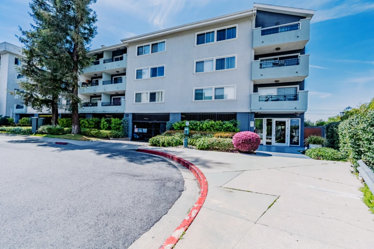 235 N. Valley Street 0