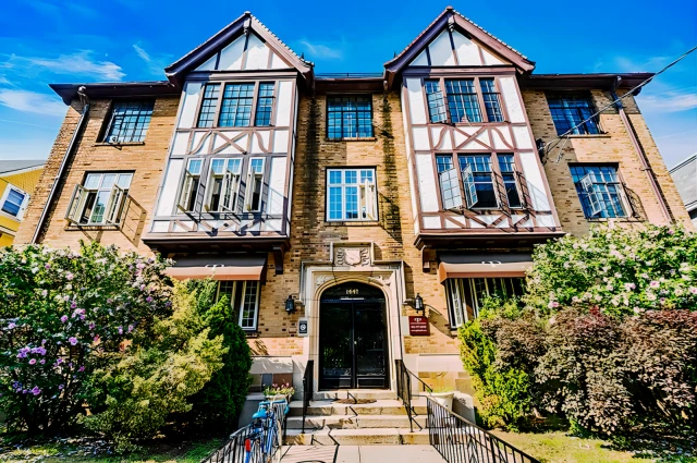 1447 Chapel Street 2