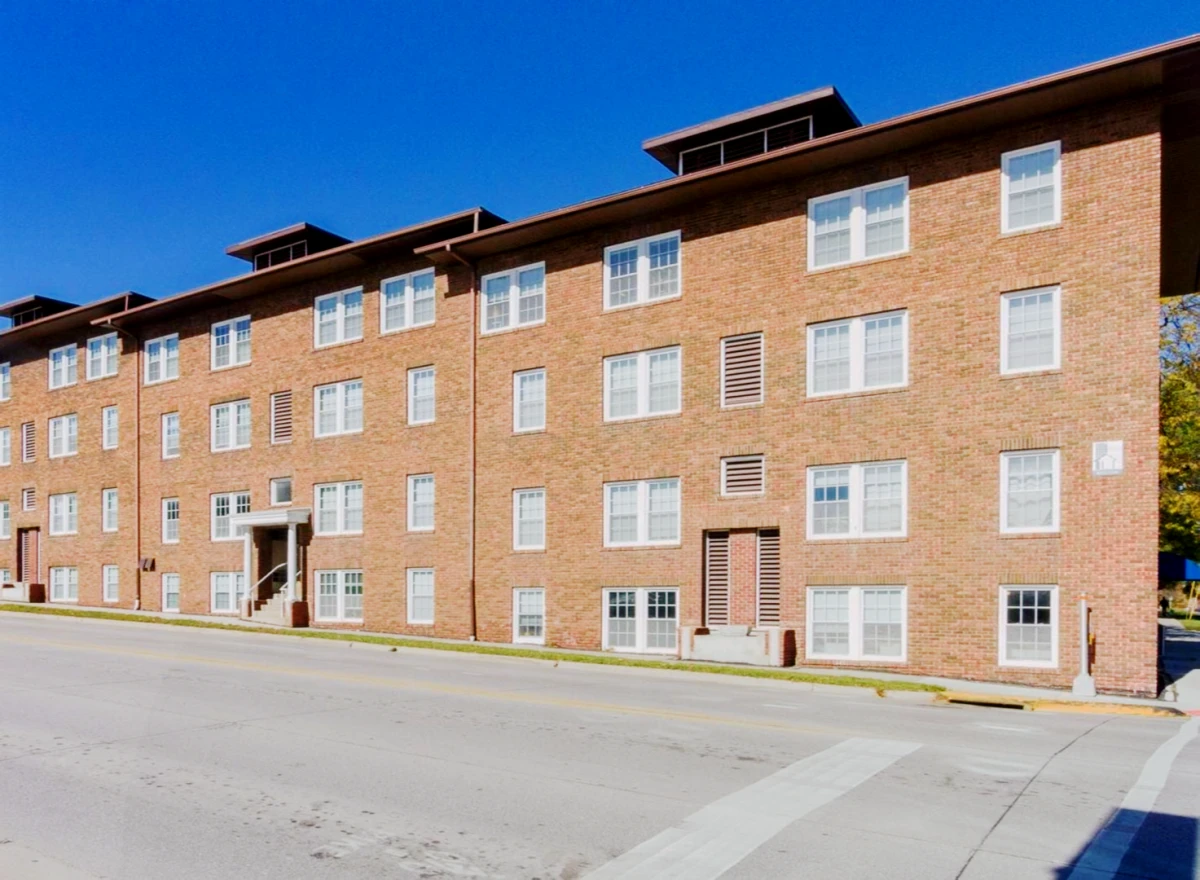 Suites on Lincoln Way 0