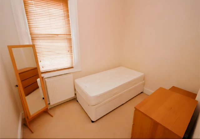 ST-Thornhill Gardens 2