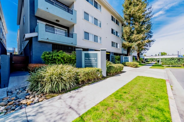 235 N. Valley Street 1