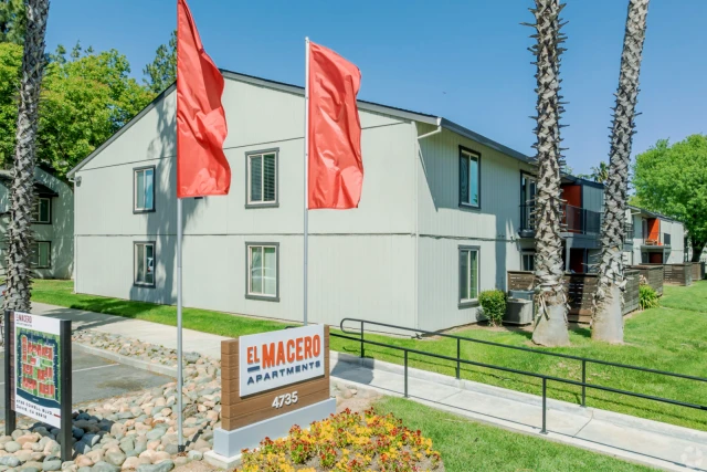 El Macero Apartments