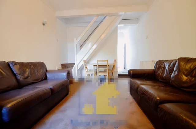 Entire Place·4B1.5B···92 Milner Road