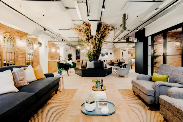 Queens Street Serviced Apartments 2