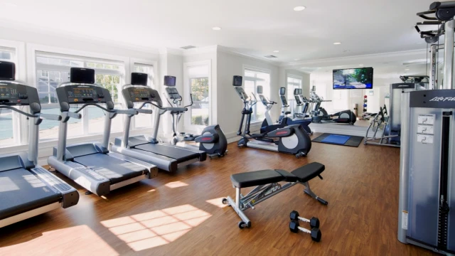 Riverwood at New Canaan 2