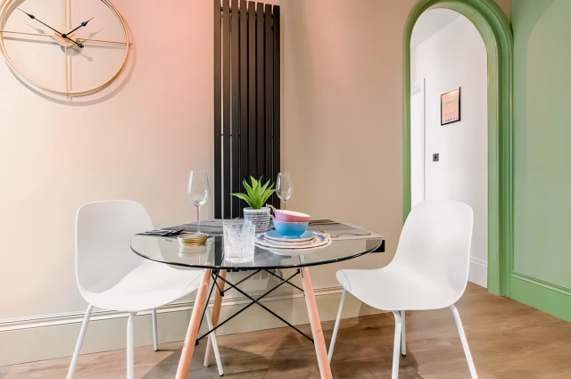 Flat 6 Nadler House 3