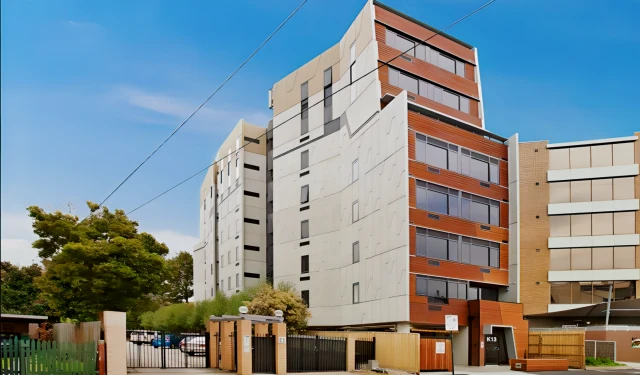 Student Living on Raleigh