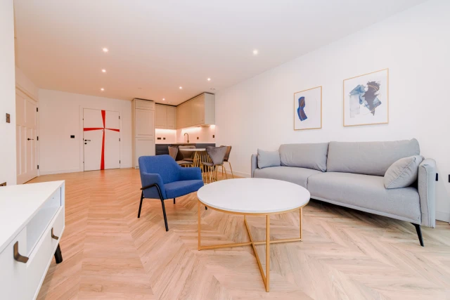 CM-Canning House Royal Exchange