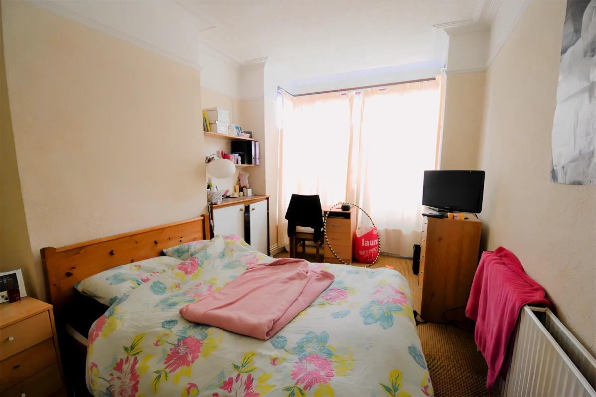 Entire Place·5B2B···964 Pershore Road, Selly Oak 0