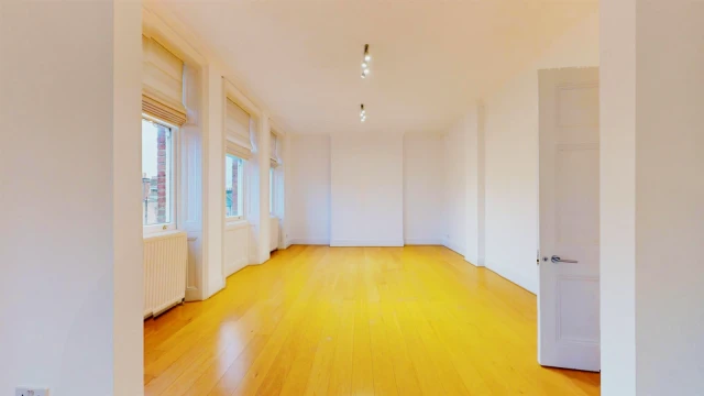 Wynnstay Gardens, Kensington 4