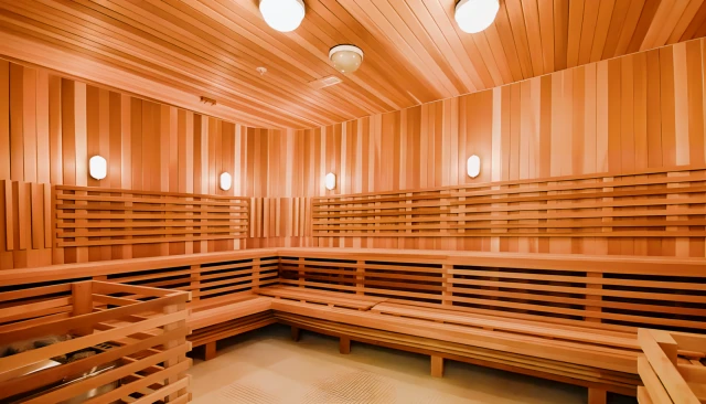 York St & Bremner Blvd 3