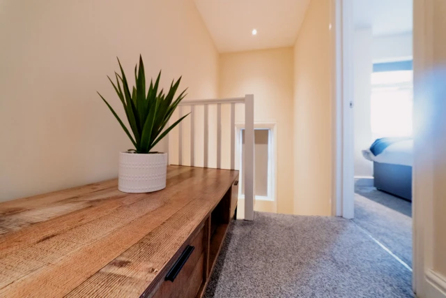 SL-Regency Square Brighton 1