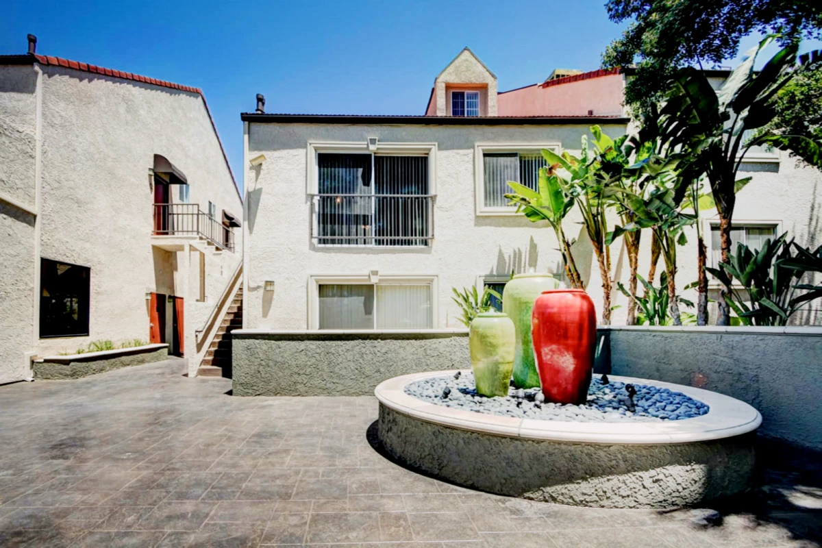 Town Center Apartments 0