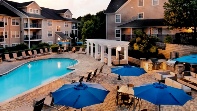 Riverwood at New Canaan 1