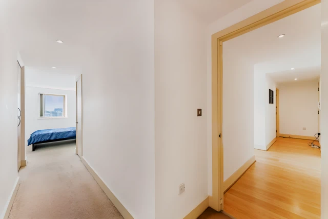 Orion Point, Crews Street, Docklands, London, E14 2