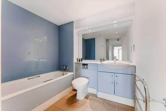 Orion Point, Crews Street, Docklands, London, E14 3