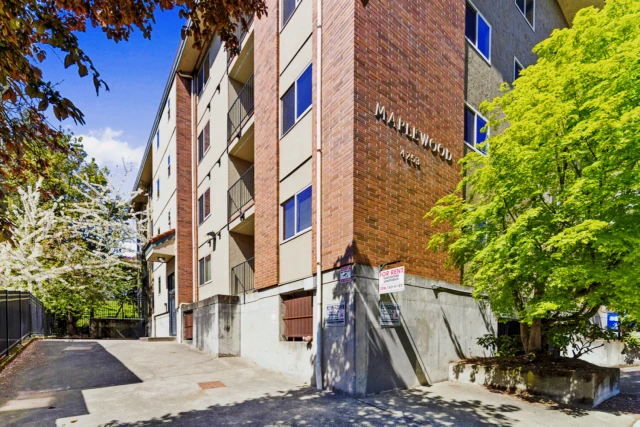 Maplewood Apartments